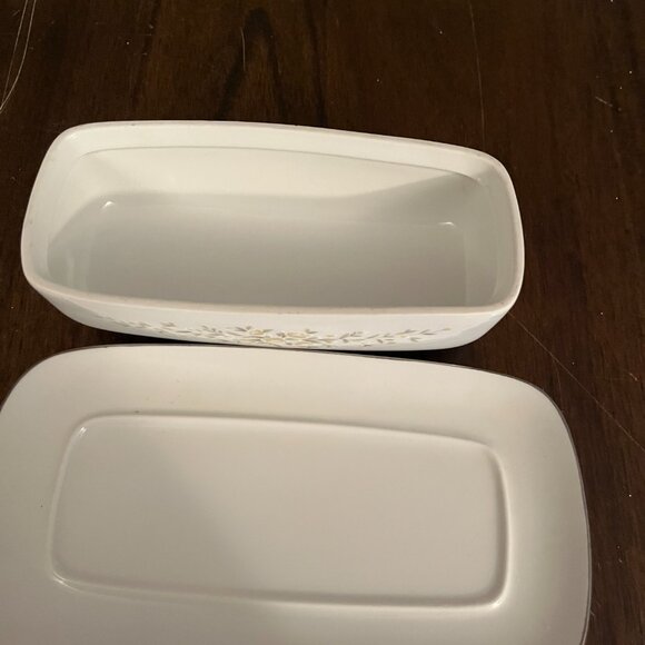 Crown Victoria - Carolyn - 1/4 Lb Covered Butter - Picture 3 of 4